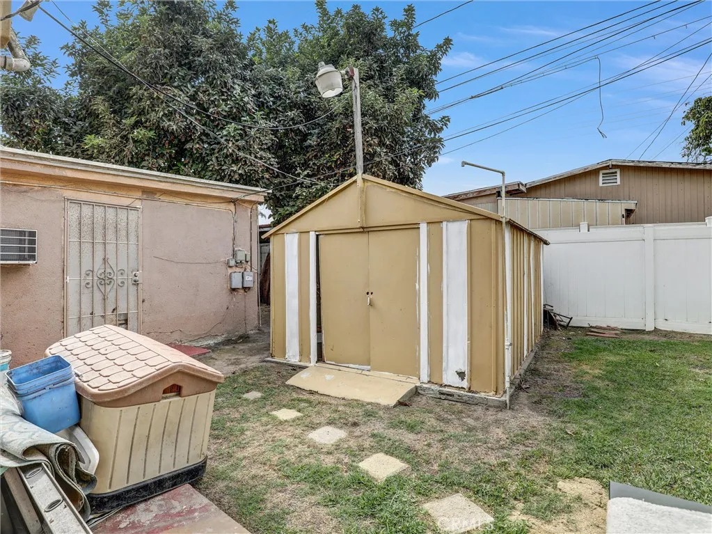 405 S Ward, Compton, California 90221 home-pic-23